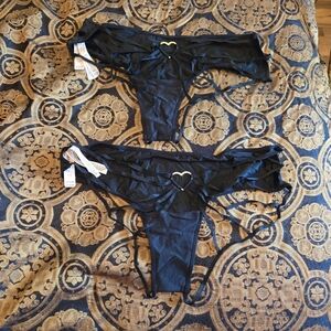 Victoria's Secret 2 New with Tags black Very Sexy Cheeky sz L